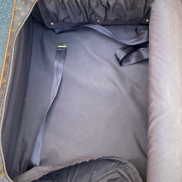 Vintage Louis Vuitton luggage! - Picture 4 of 8